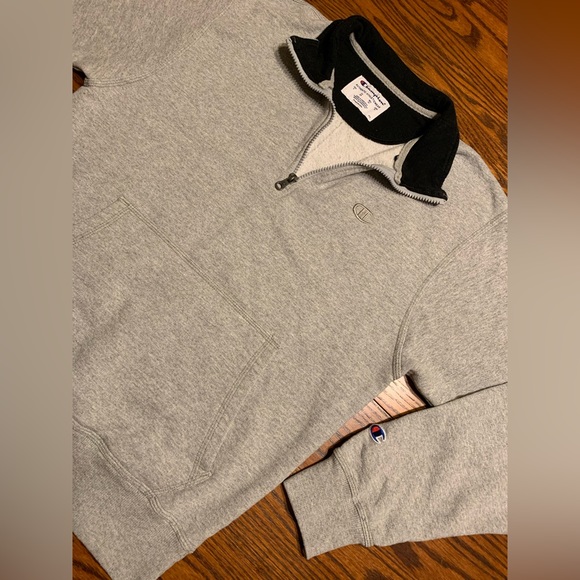 Vintage Champion quarter zip sweatshirt - Picture 2 of 5